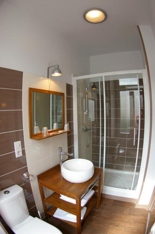 Logis Hotel Le Cheval Noir Argenton Sur Creuse Phòng bức ảnh